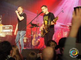 Sala widowiskowa, koncert - występ na scenie Gutek