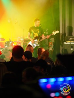 Sala widowiskowa, koncert - występ na scenie Gutek
