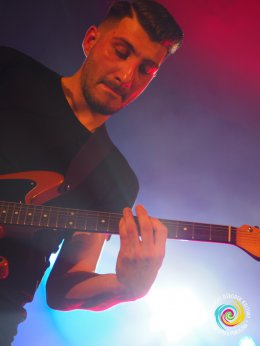 Sala widowiskowa, koncert - występ na scenie Gutek
