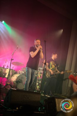 Sala widowiskowa, koncert - występ na scenie Gutek