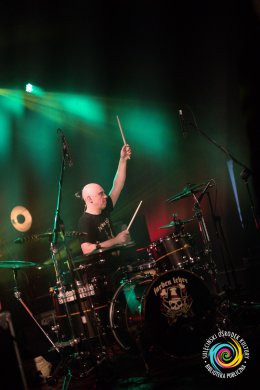 Sala widowiskowa, koncert - występ na scenie Farben Lehre
