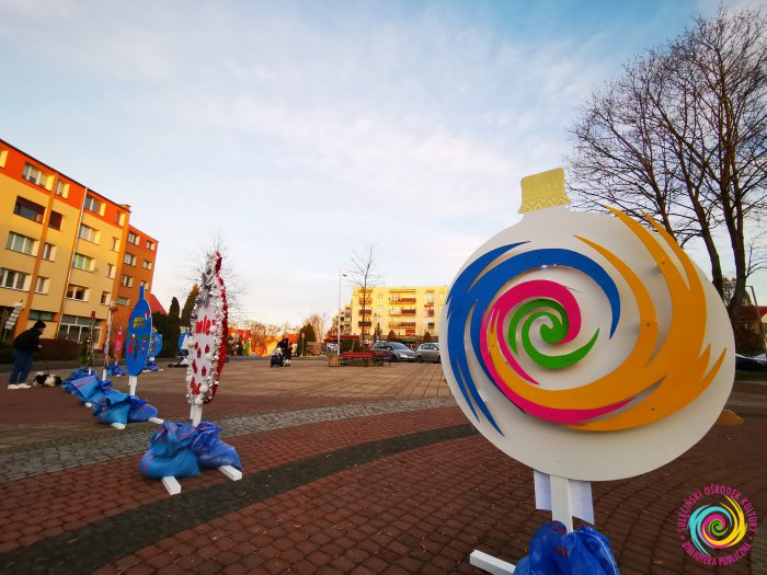 Świąteczne, miejskie Bombki